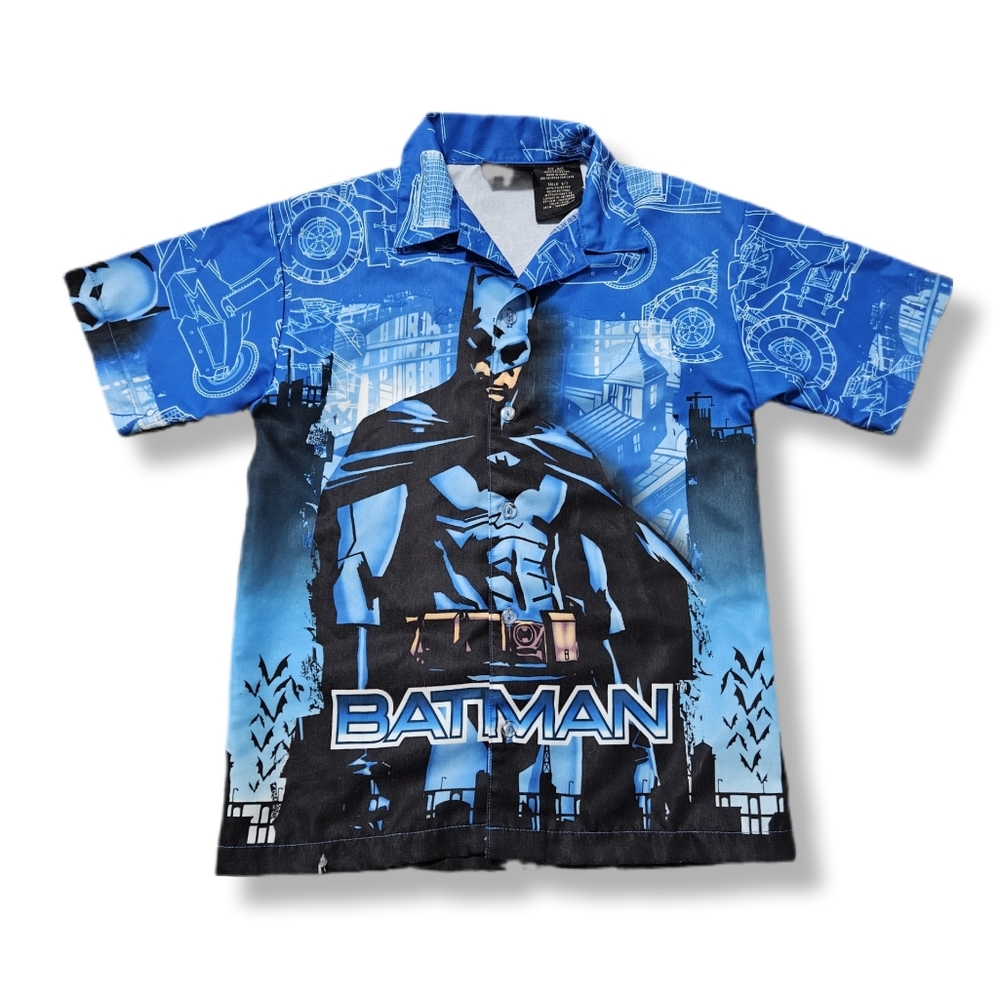 Youth Size 6/7 Batman Begins Button Down Tshirt